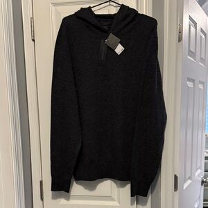 Men's Magaschioni 100% Cashmere Black Sweater with hood.  New with Tags. Size L